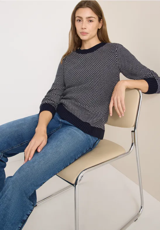 Strukturierter Pullover mit Rundhalsausschnitt