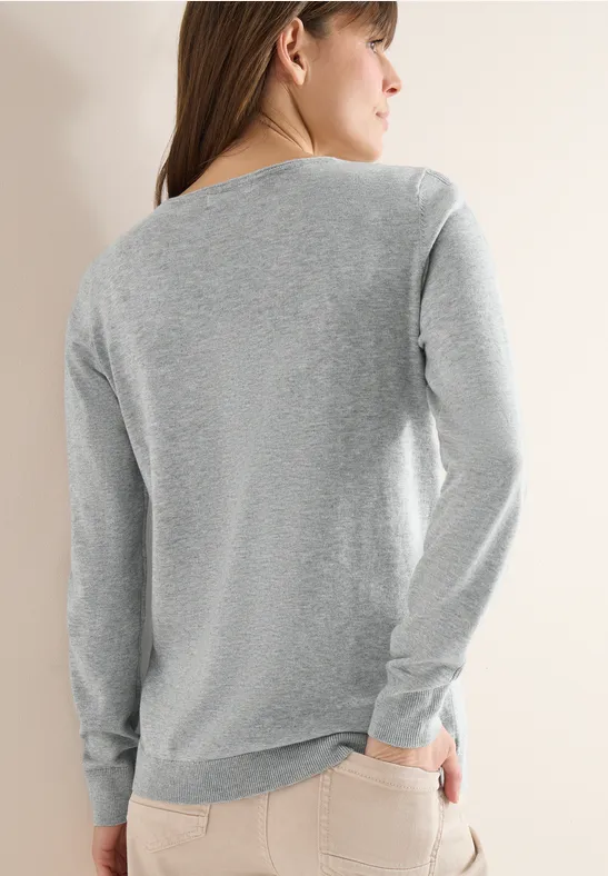 Minimalistischer Feinstrickpullover mit Rundhals