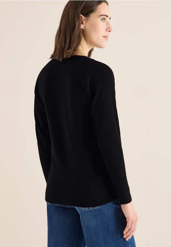 Lockerer Pullover mit Rippstrukturmix