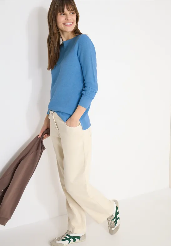Feinstrickpullover mit U-Boot-Ausschnitt