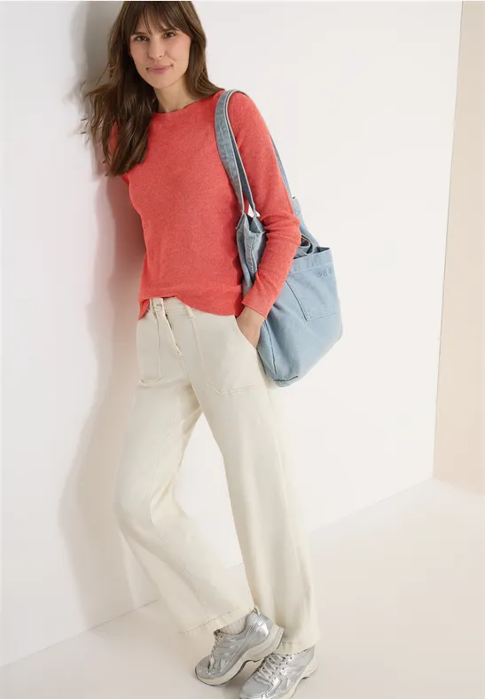 Strukturierter Feinstrickpullover mit U-Boot-Ausschnitt
