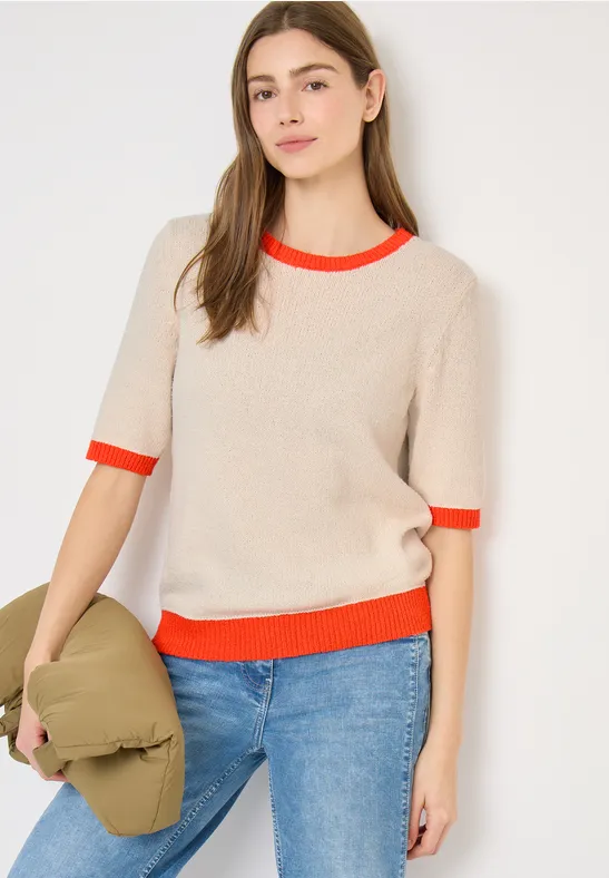 Kurzarm-Pullover mit Bouclé-Struktur