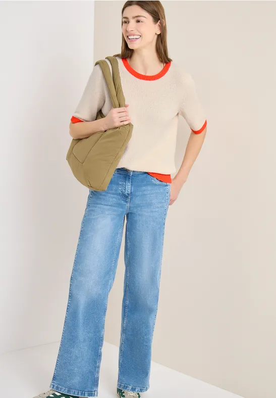 Kurzarm-Pullover mit Bouclé-Struktur