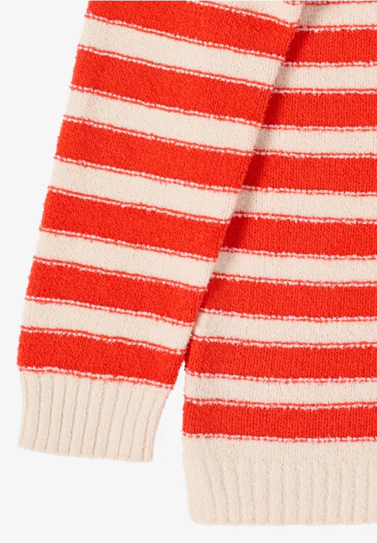 Gestreifter Bouclé-Pullover mit U-Boot-Ausschnitt