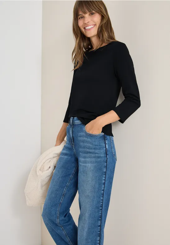Minimalistisches 3/4-Arm-Shirt mit U-Boot-Ausschnitt