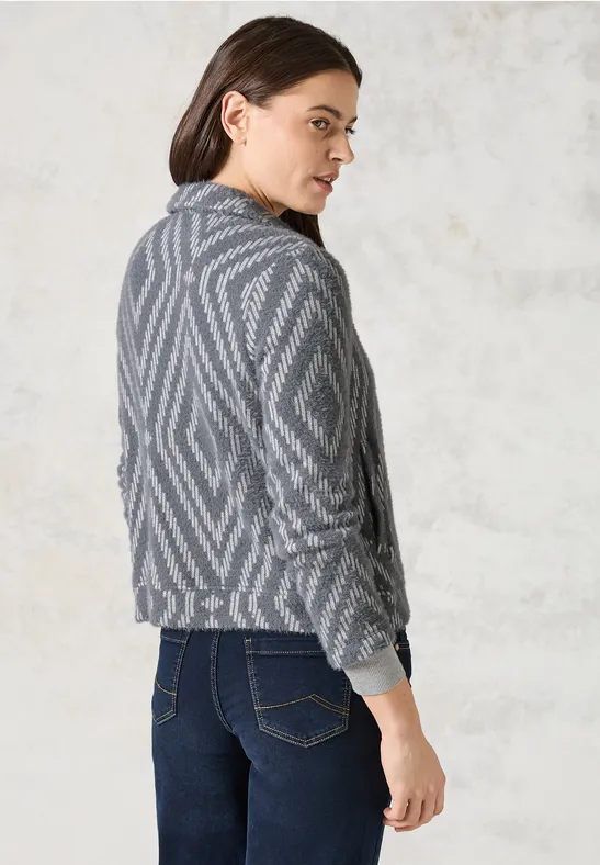 Strickjacke mit geometrischem Rautenmuster
