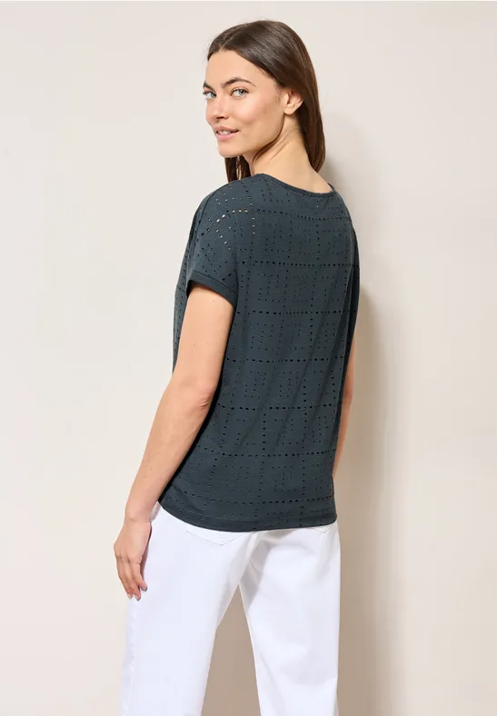 Geometrisches Ajour-Top mit Bootausschnitt