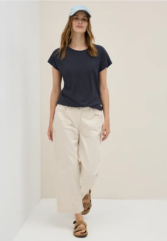 Strukturiertes Shirt mit Burn-Out-Effekt