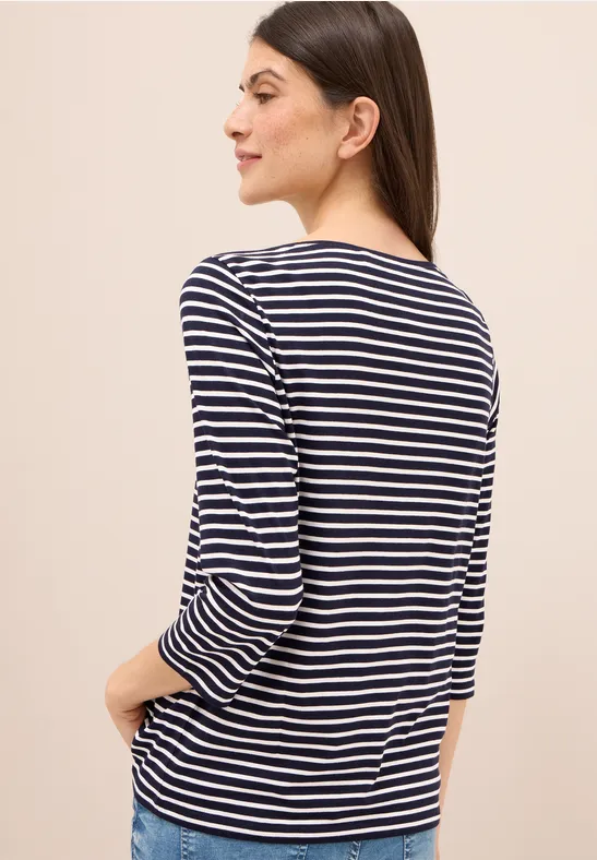 Gestreiftes Shirt mit U-Boot-Ausschnitt