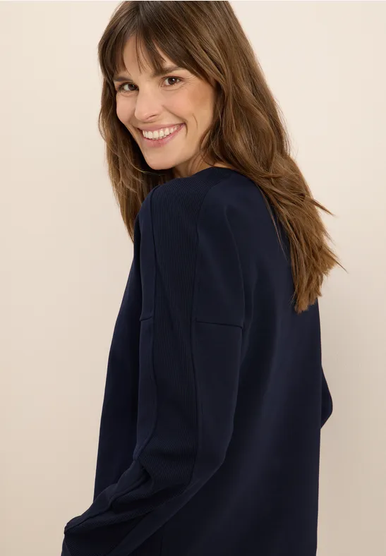 Sportives Langarmshirt mit Rippenstruktur
