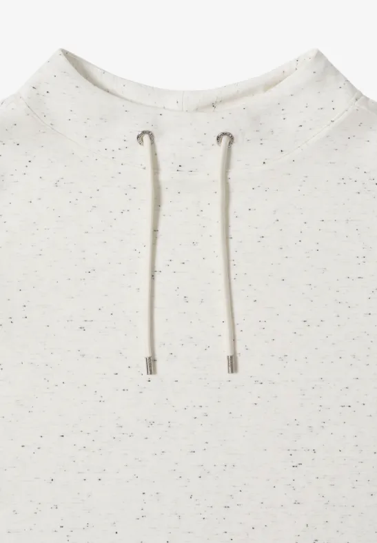 Strukturiertes Shirt mit Trichterkragen