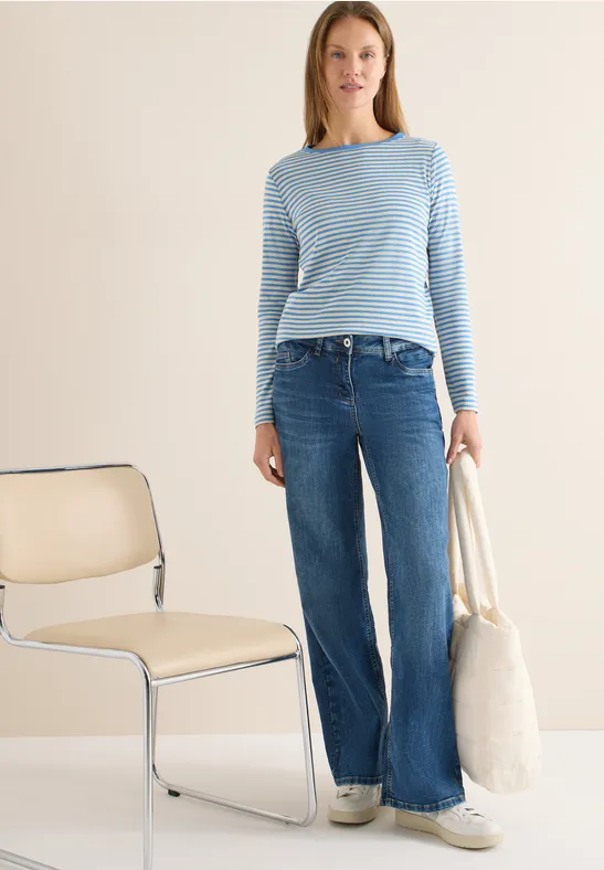 Feingestreiftes Shirt mit U-Boot-Ausschnitt