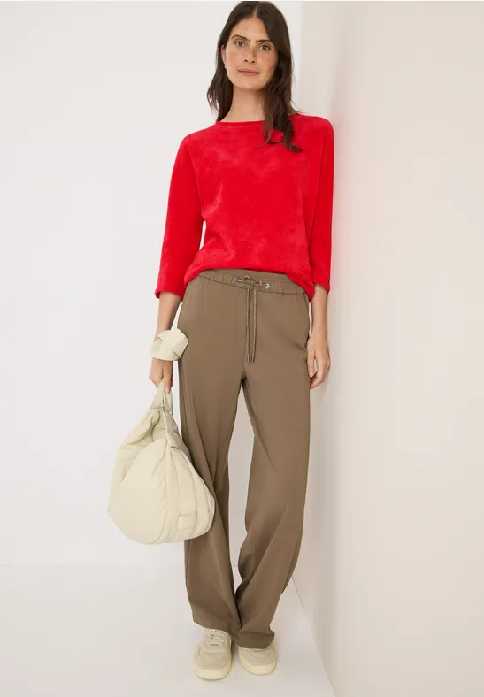 Strukturiertes Cord-Shirt mit U-Boot-Ausschnitt