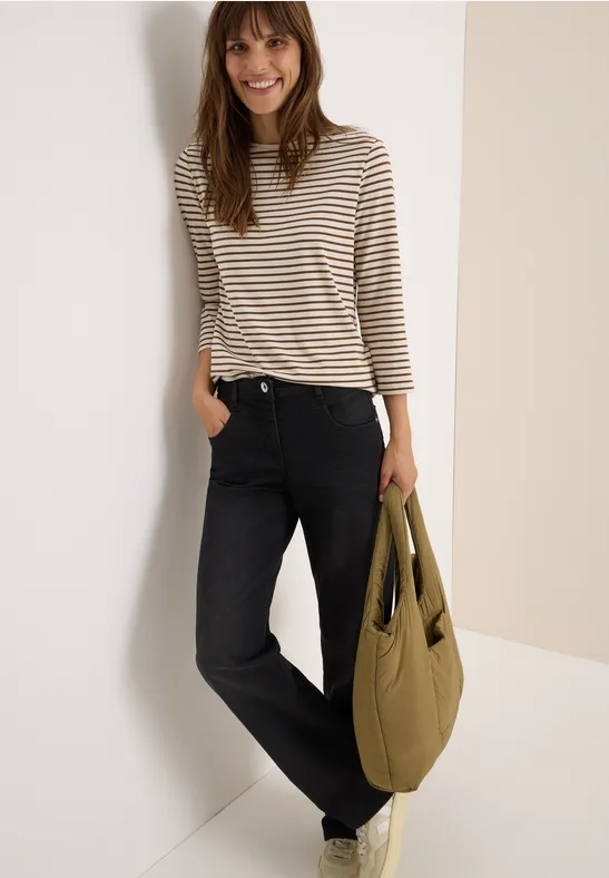 Gestreiftes Shirt mit U-Boot-Ausschnitt