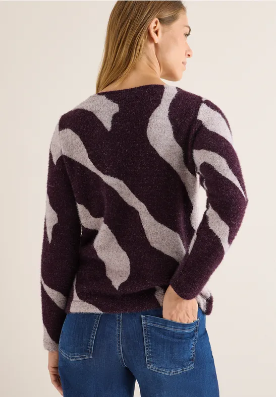 Grafischer Pullover aus Federgarn