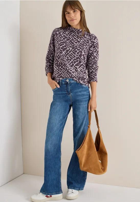 Grafischer Jacquard-Pullover mit Stehkragen