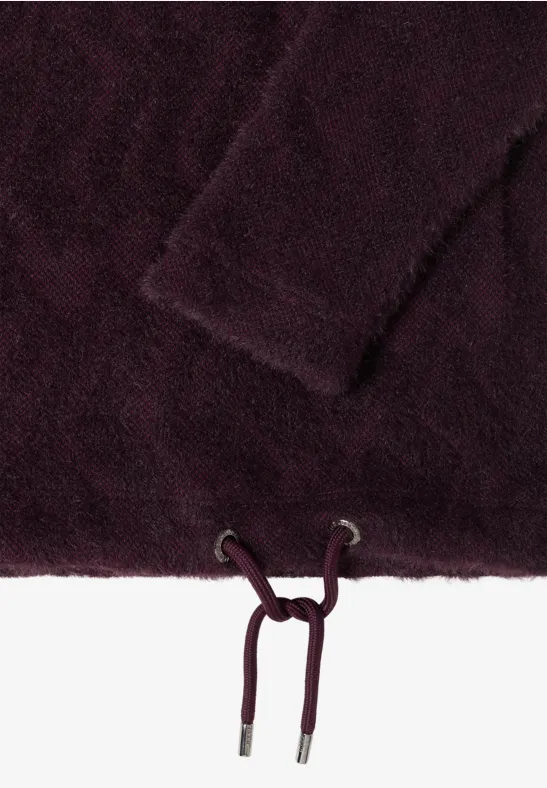 Flauschiges Jacquard-Oberteil aus Federgarn