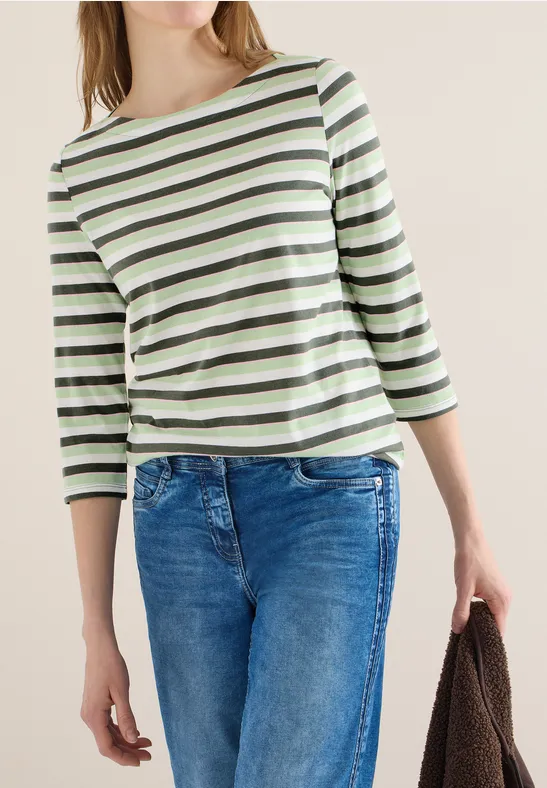Gestreiftes Essential mit U-Boot-Ausschnitt