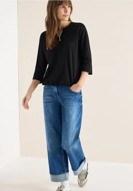 Elegantes Jersey-Shirt mit U-Boot-Ausschnitt