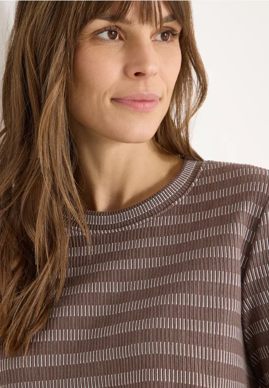 Strukturiertes Langarmshirt mit Querstreifen