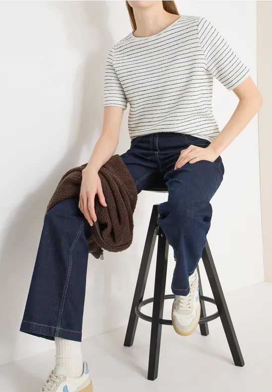 Gestreiftes Bouclé-T-Shirt mit Struktur