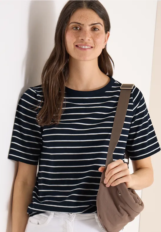 Klassisches gestreiftes U-Boot-Ausschnitt T-Shirt
