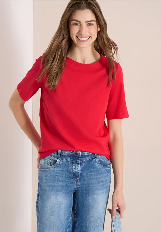 Essentielles Baumwollshirt mit U-Boot-Ausschnitt