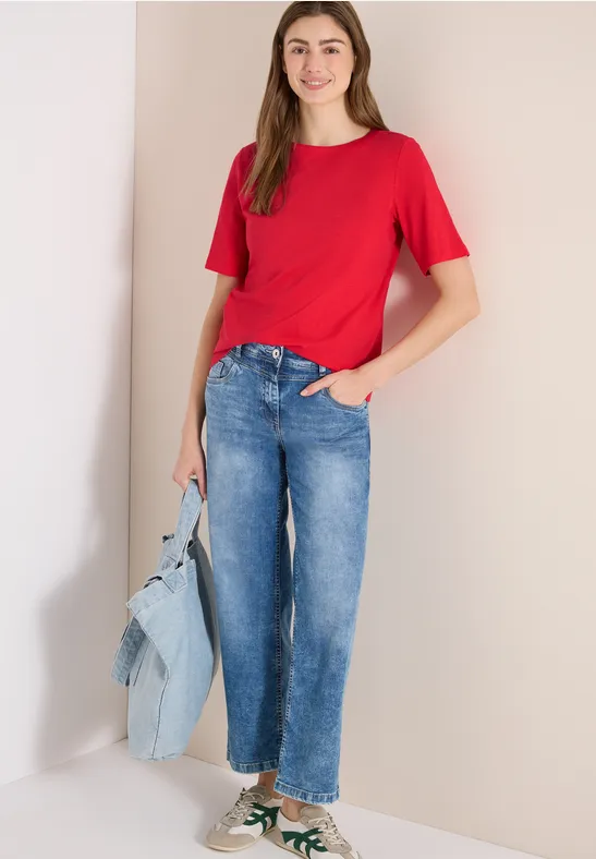 Essentielles Baumwollshirt mit U-Boot-Ausschnitt
