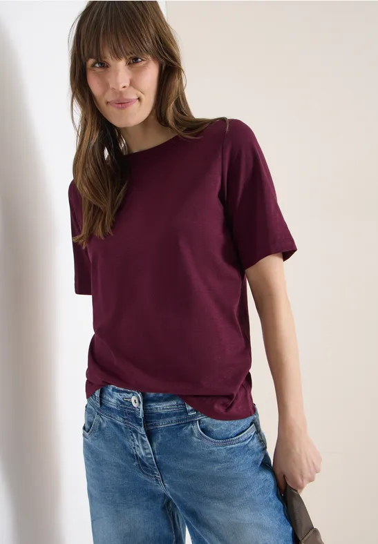 Essentielles Baumwollshirt mit U-Boot-Ausschnitt