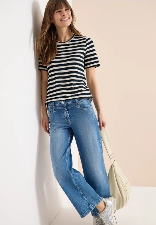 Gestreiftes Ajour-Shirt mit Struktur