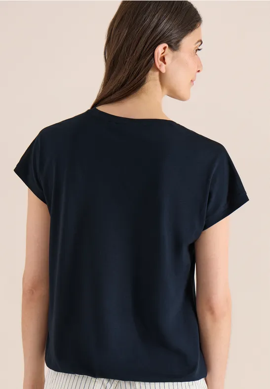 Jerseyshirt mit Spitzendetails an den Schultern