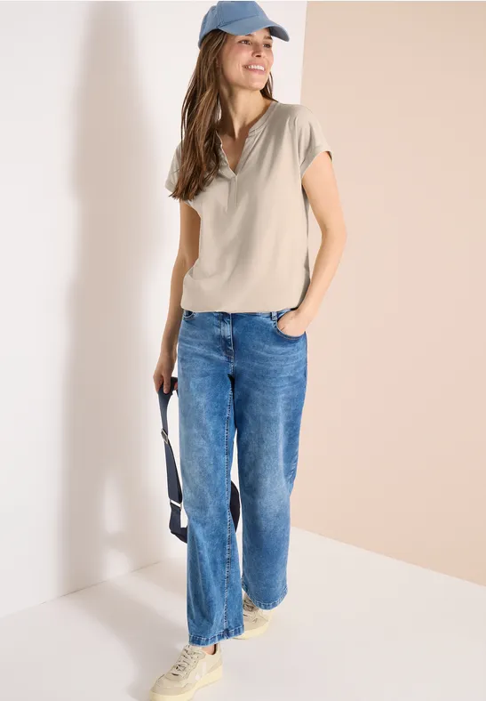 Lässiges Shirt mit Split-Neck