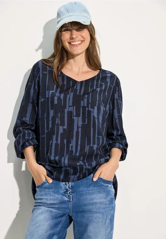 Leichte Bluse mit abstraktem Muster
