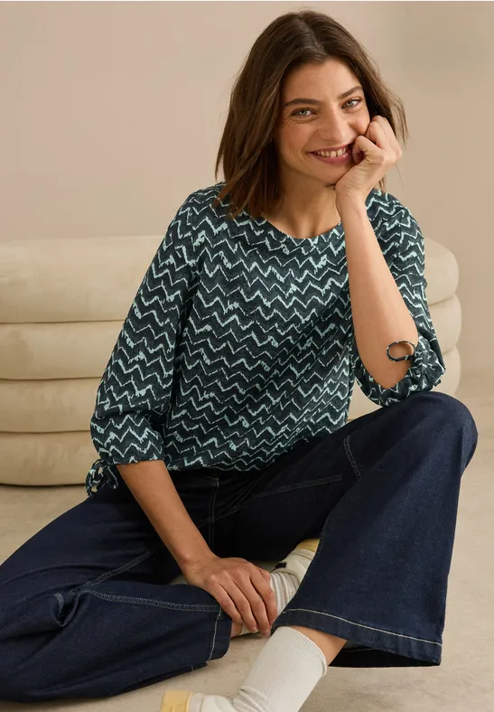 Bluse mit abstraktem geometrischem Muster