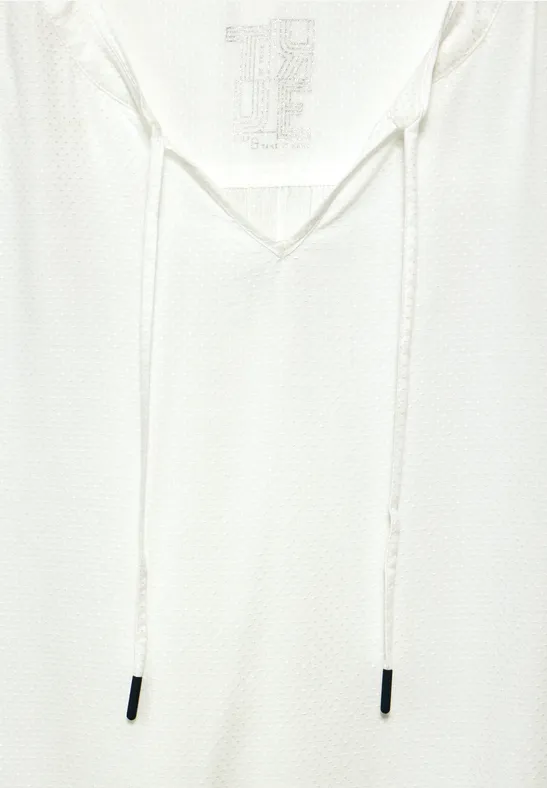 Strukturierte Bluse mit Bindeband