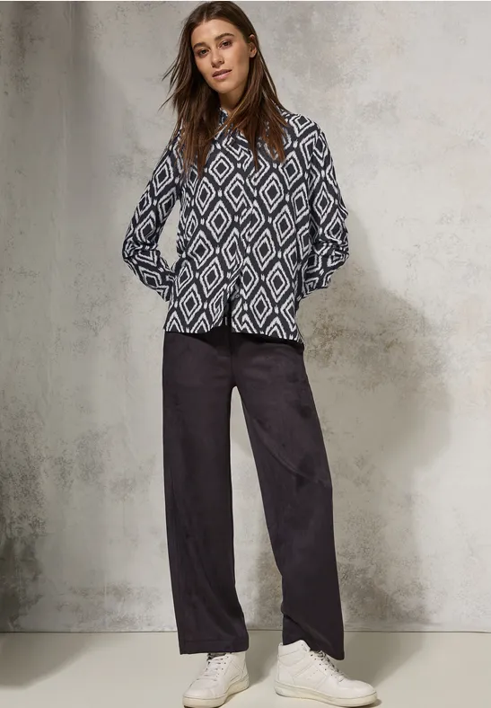 Langbluse mit geometrischem Muster