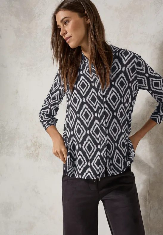 Langbluse mit geometrischem Muster