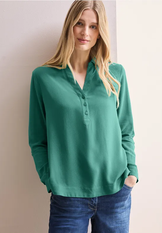Weiche Viskose-Bluse mit Schlitz-Ausschnitt