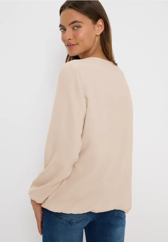 Minimalistische Bluse mit Schlüsselloch-Ausschnitt