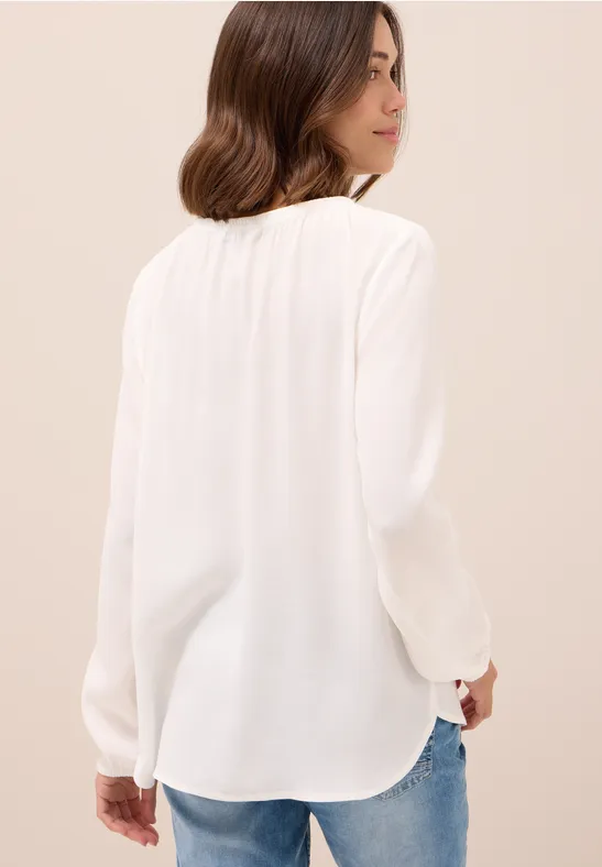 Leichte Crepe-Bluse mit Bindebändern