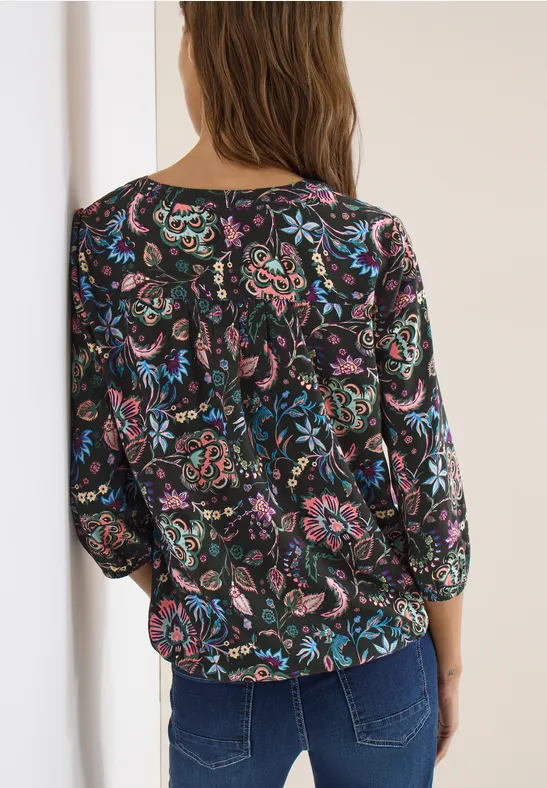 Viskose-Bluse mit Grafikprint und Schlitz-Ausschnitt