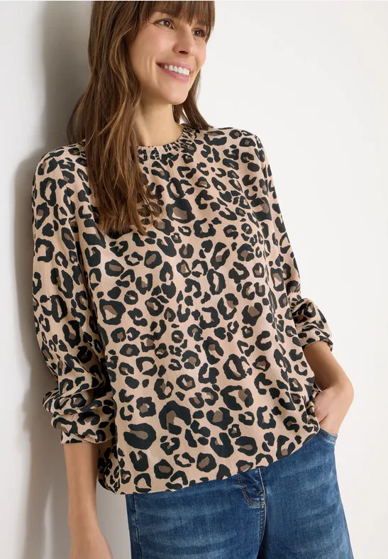 Leopardenmuster-Bluse mit Smok-Ausschnitt