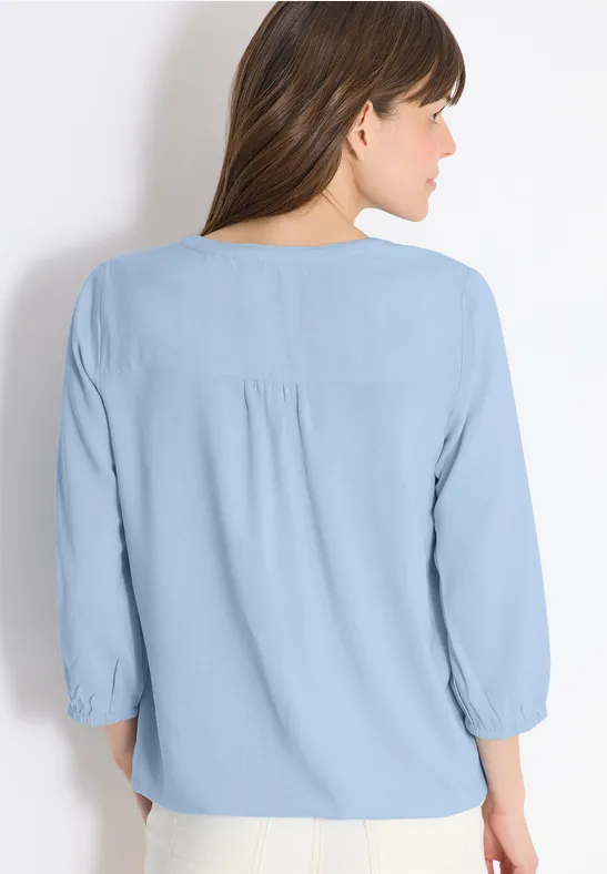 Dobby-Bluse mit geschlitztem Ausschnitt