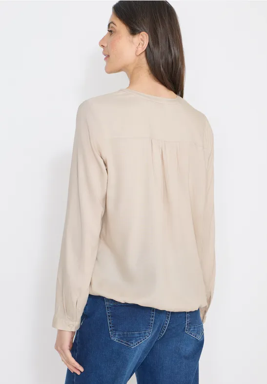 Legere Viskosebluse mit elastischem Saum