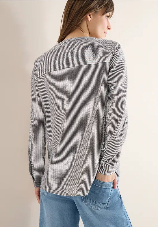 Gestreifte Seersucker-Henley-Bluse
