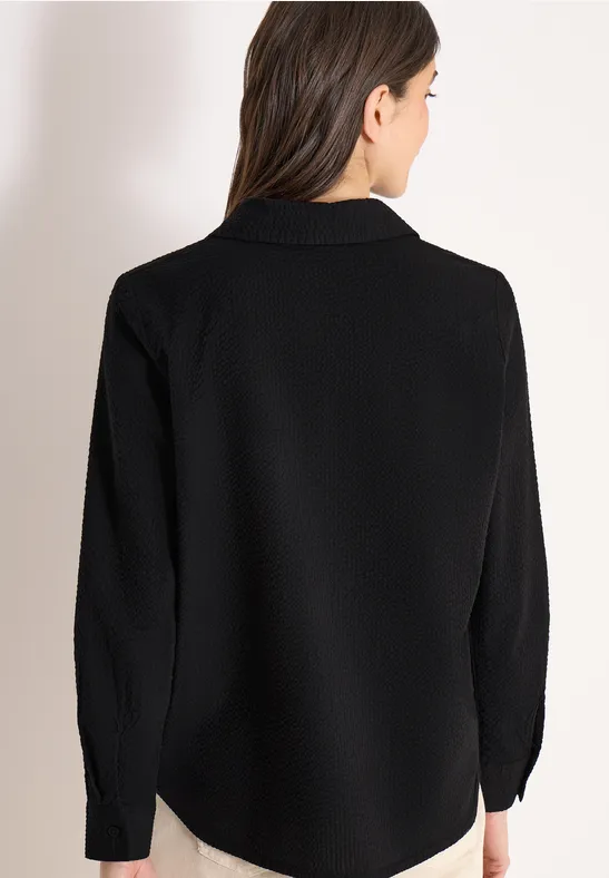 Strukturierte Seersucker-Bluse mit Knopfleiste