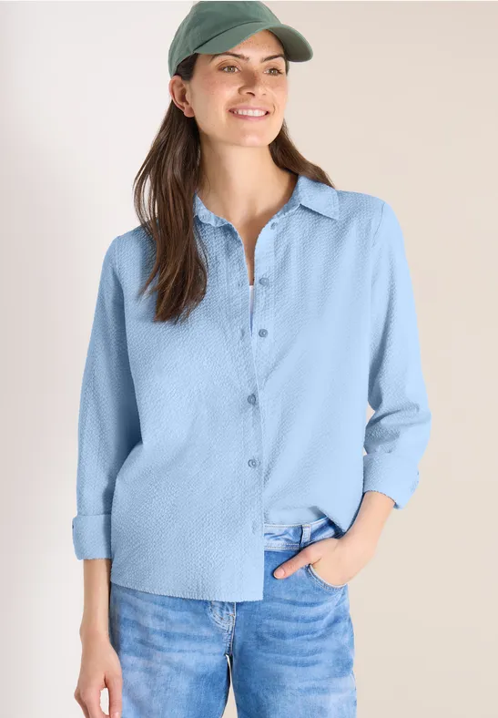 Klassische Seersucker-Bluse mit Knopfleiste