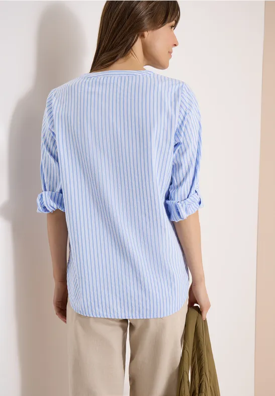 Gestreifte Seersucker-Bluse mit Split-Neck