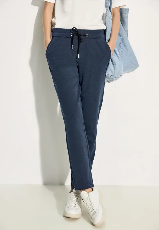 Strukturierte Slim-Fit Freizeithose