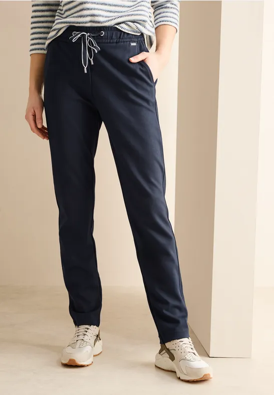 Strukturierte Slim-Fit Freizeithose